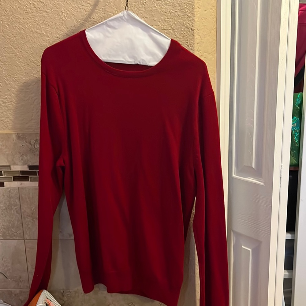 Men’s sweater